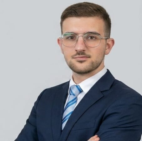 Álvaro Rojas Mora, abogado de extranjería